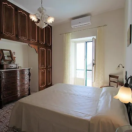 Apartment Sleeps 2 Air Con Wifi Positano