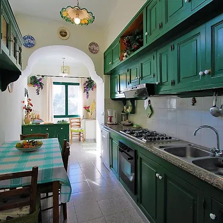 Sleeps 2 Air Con Wifi Positano